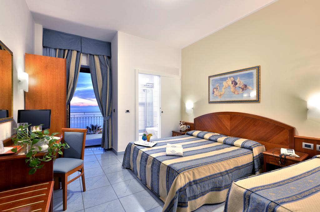 Hotel Serenella Agropoli Exterior foto