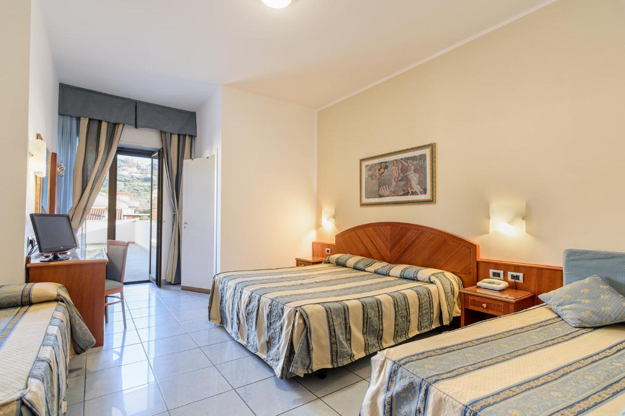 Hotel Serenella Agropoli Exterior foto