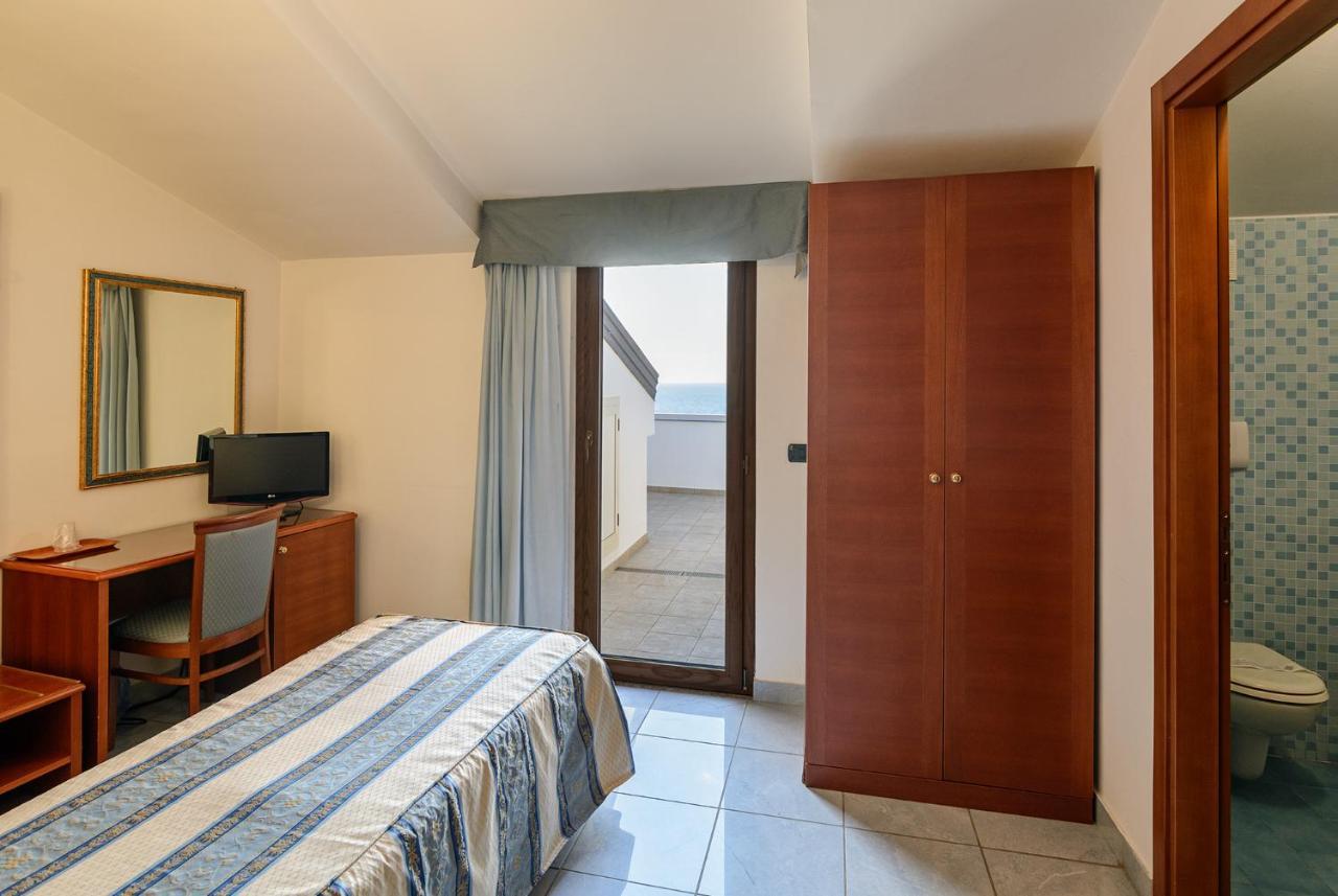 Hotel Serenella Agropoli Exterior foto